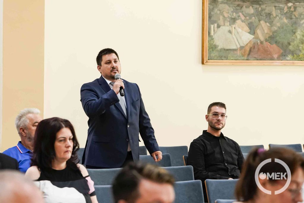 Több önkormányzati cég beszámolójáról és üzleti tervéről is tárgyaltak.