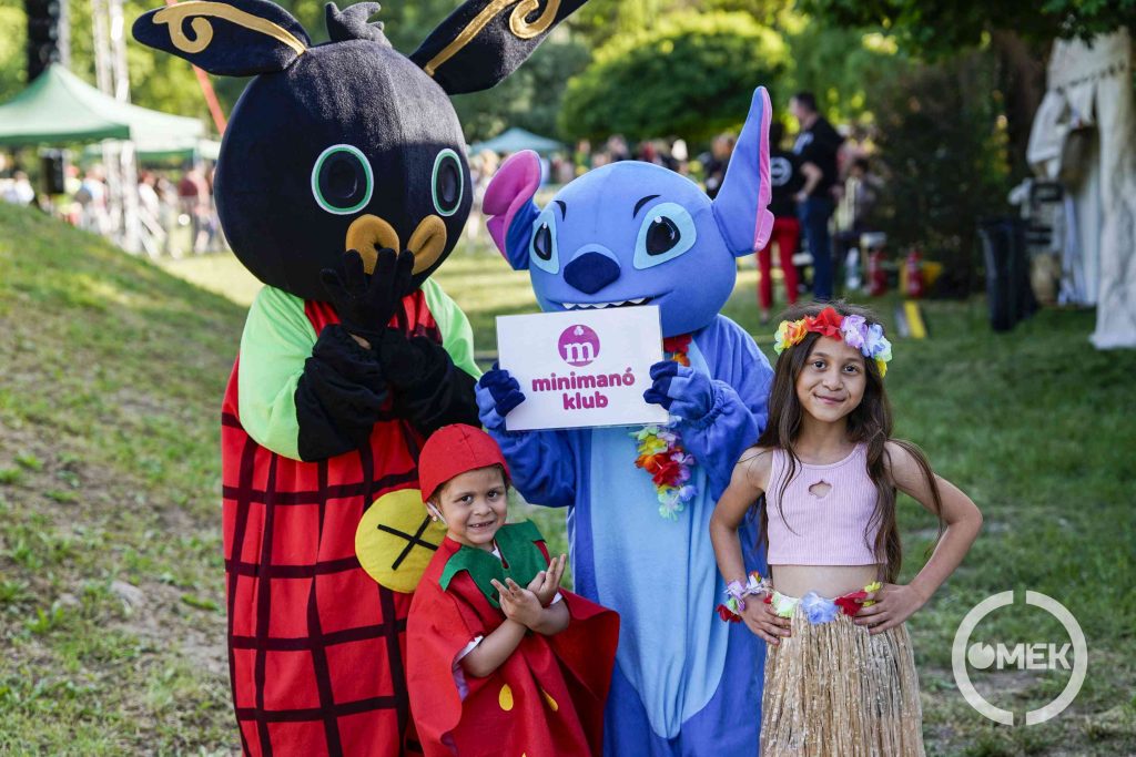 A Minimanó Klub élőkarakteres showműsora zárta a színpadi programokat.