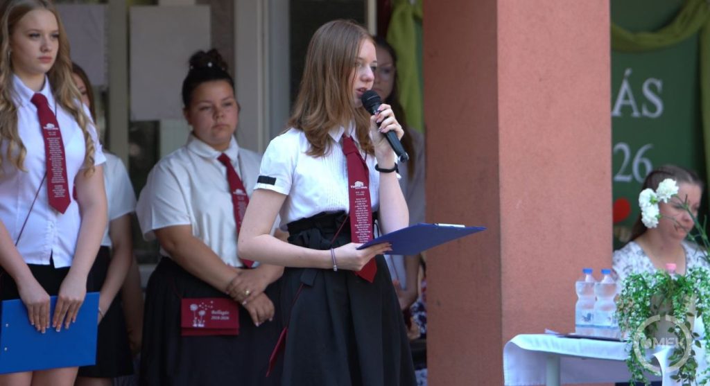 A ballagók is elbúcsúztak.