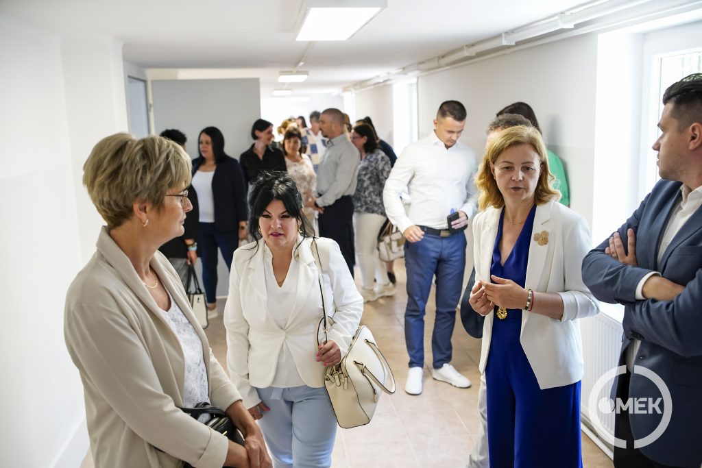 A jelenlévőknek alkalmuk nyílt tájékozódni az otthon jövőbeni működéséről.