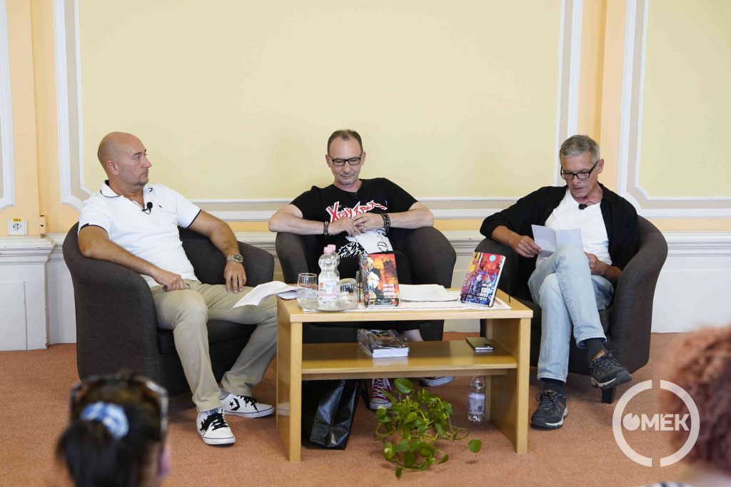 Haklik Tamás író és Turányi Tamás költő beszélgetett a szerzővel.