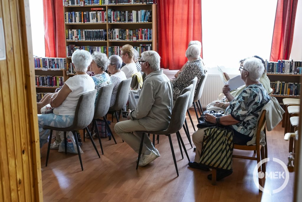 Megtelt érdeklődőkkel az Árpád Vezér Úti Fiókkönyvtár.