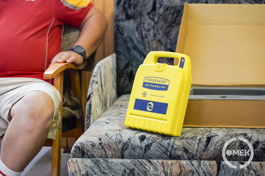 Félautomata defibrillátor.
