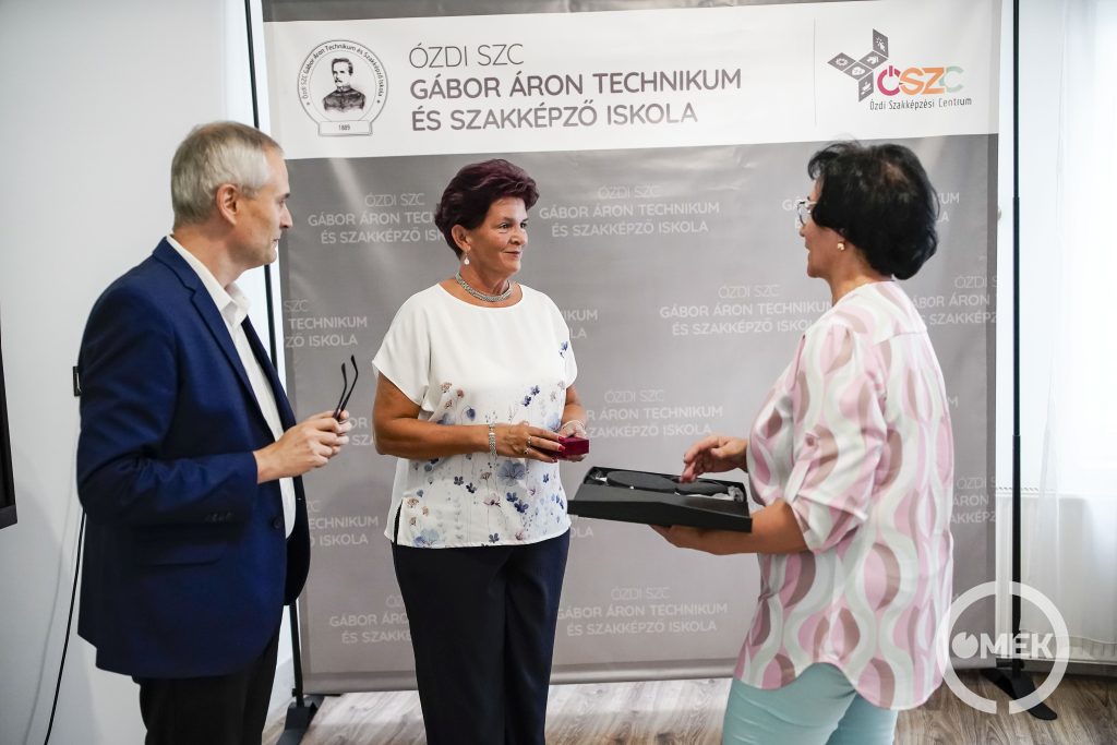 Nagy Zsuzsanna Gábor Áron Emlékérmet kapott.