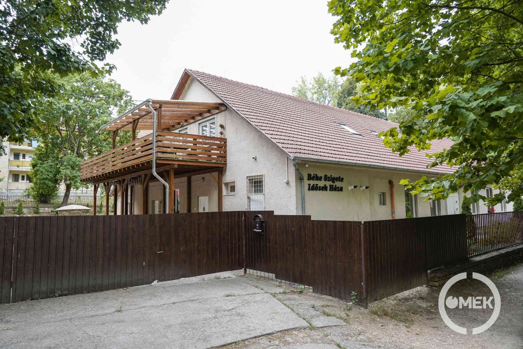 A Béke Szigete Idősek Háza.