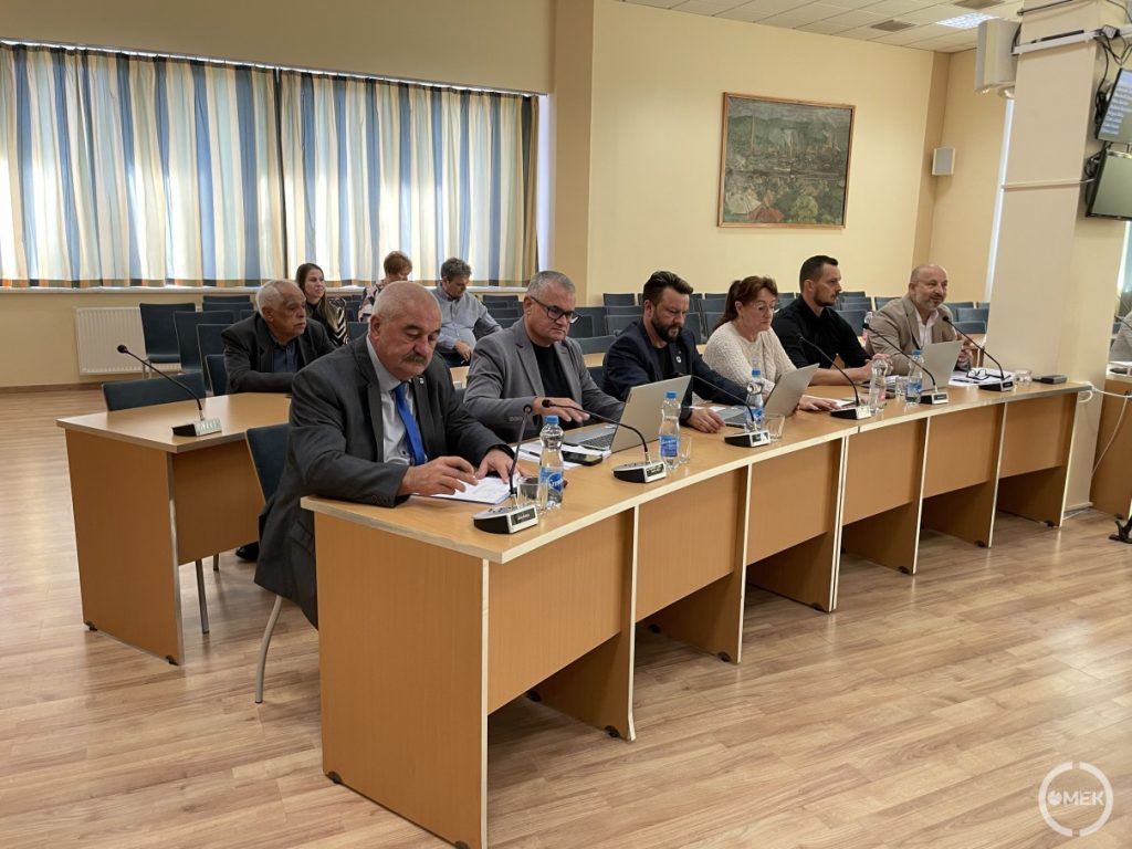 Balról jobbra - Csák Árpád, Angyal Béla, ifj. Zubor László, Kellóné Mezőtúri Márta, Csák László és Kiss Sándor.