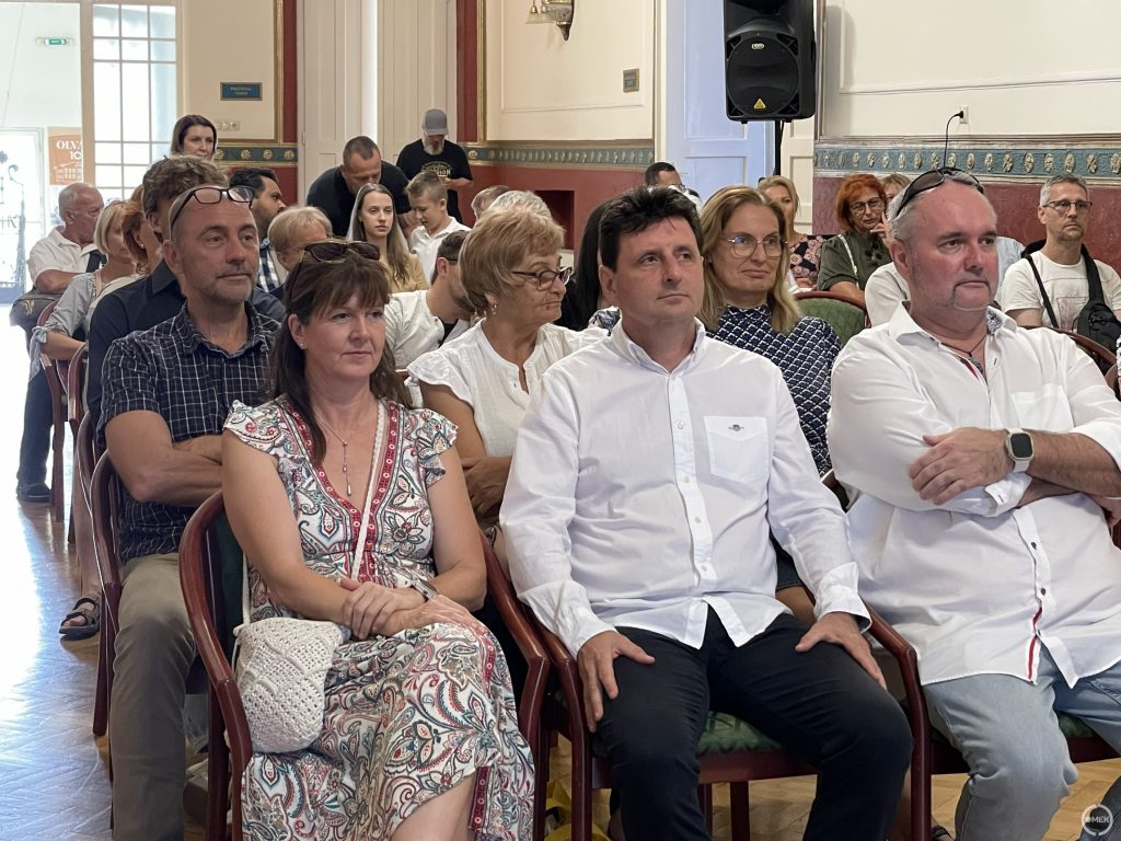 Herpai Imrét (középen) a természet ihleti meg.
