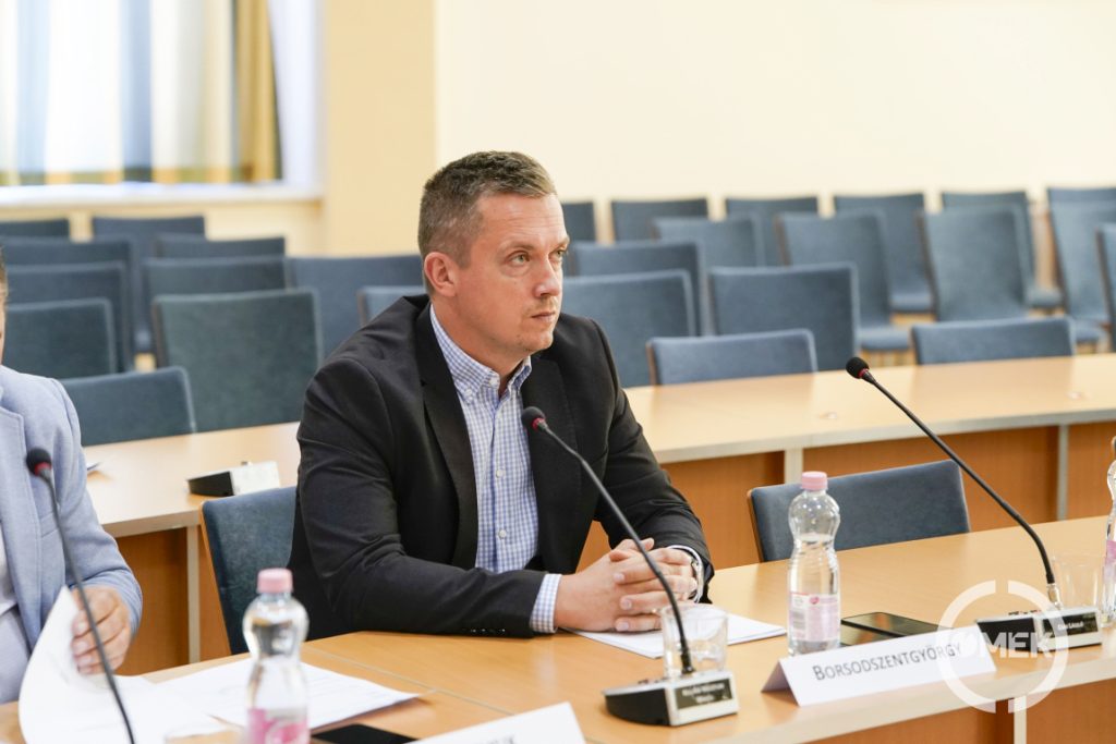 Nikodém Kornél, holnaptól ő az alelnök.