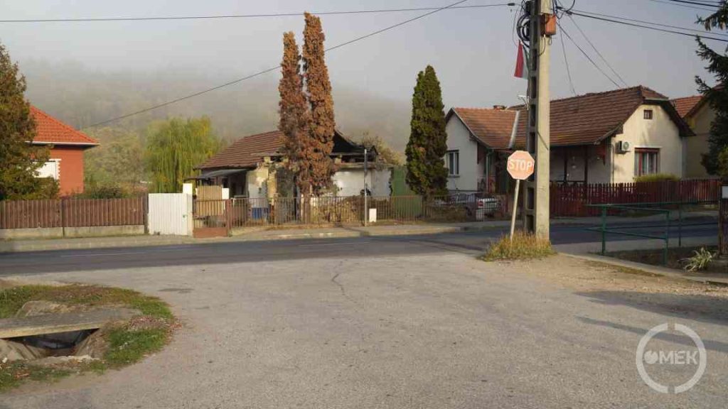 A Csépányi és a Lam utca kereszteződése.