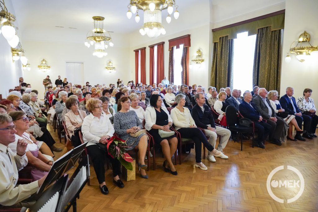 Az Ózdi Német Nemzetiségi Önkormányzat tizenegyedik alkalommal rendezte meg hagyományos Sváb-estjét.