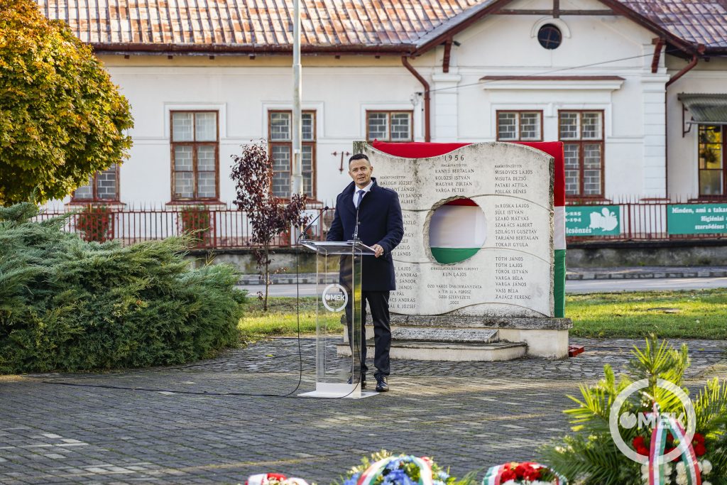 Janiczak Dávid polgármester.